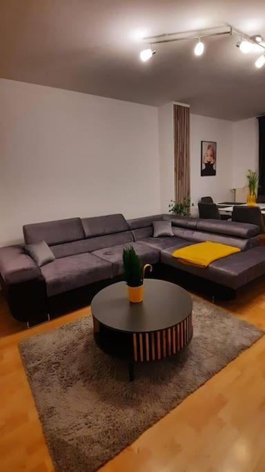 וינה Einzigartiges Apartment Inkl. Gratis Parkplatz מראה חיצוני תמונה